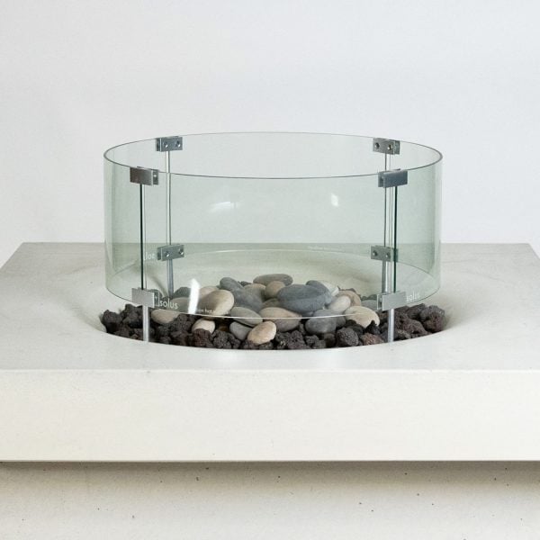 Solus Decor Glass windshields for fire pits, fire tables and fire bowls