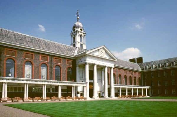 Chelsea Royal Hospital Front View