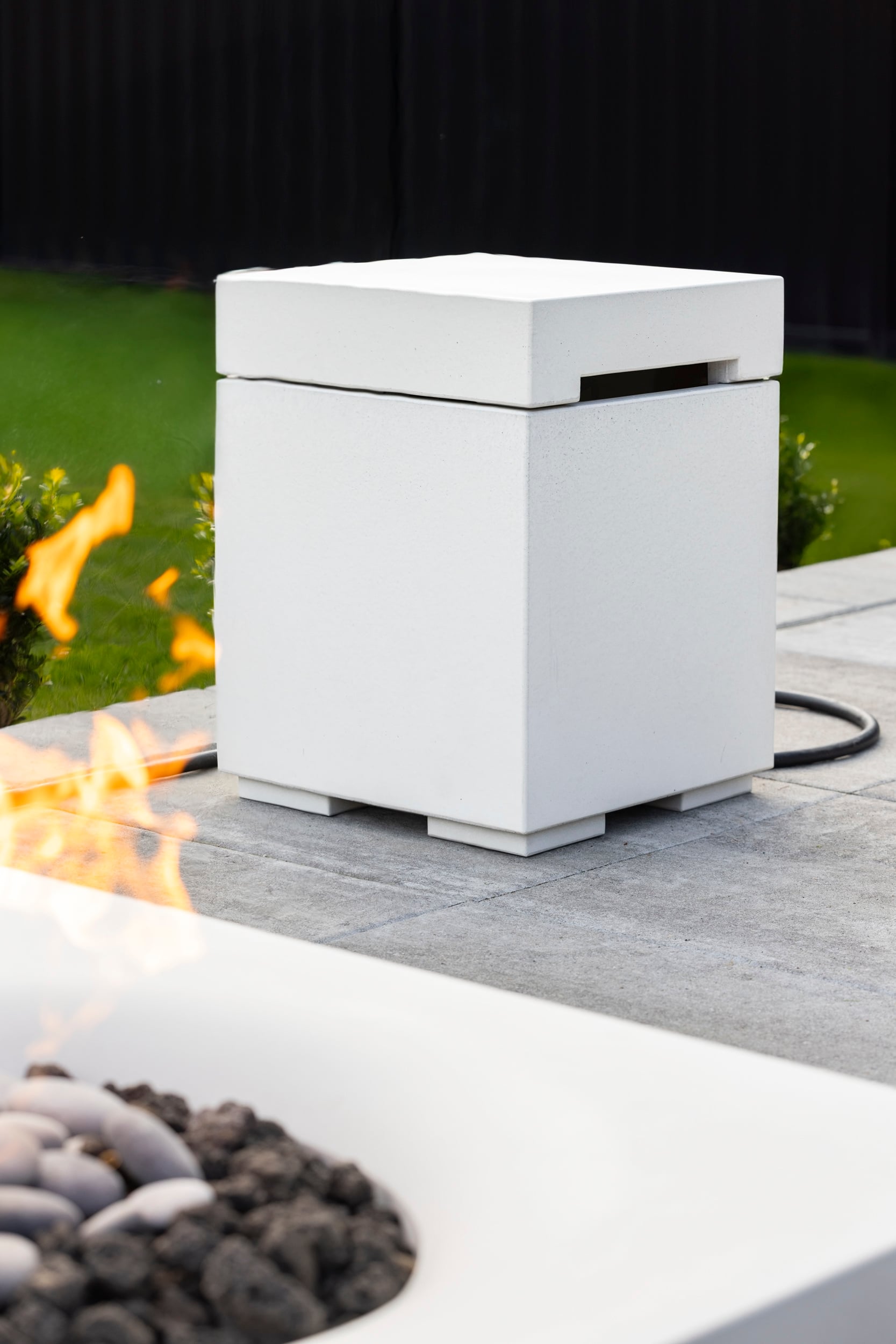 Solus tank table for liquid propane fire pit halva off white color