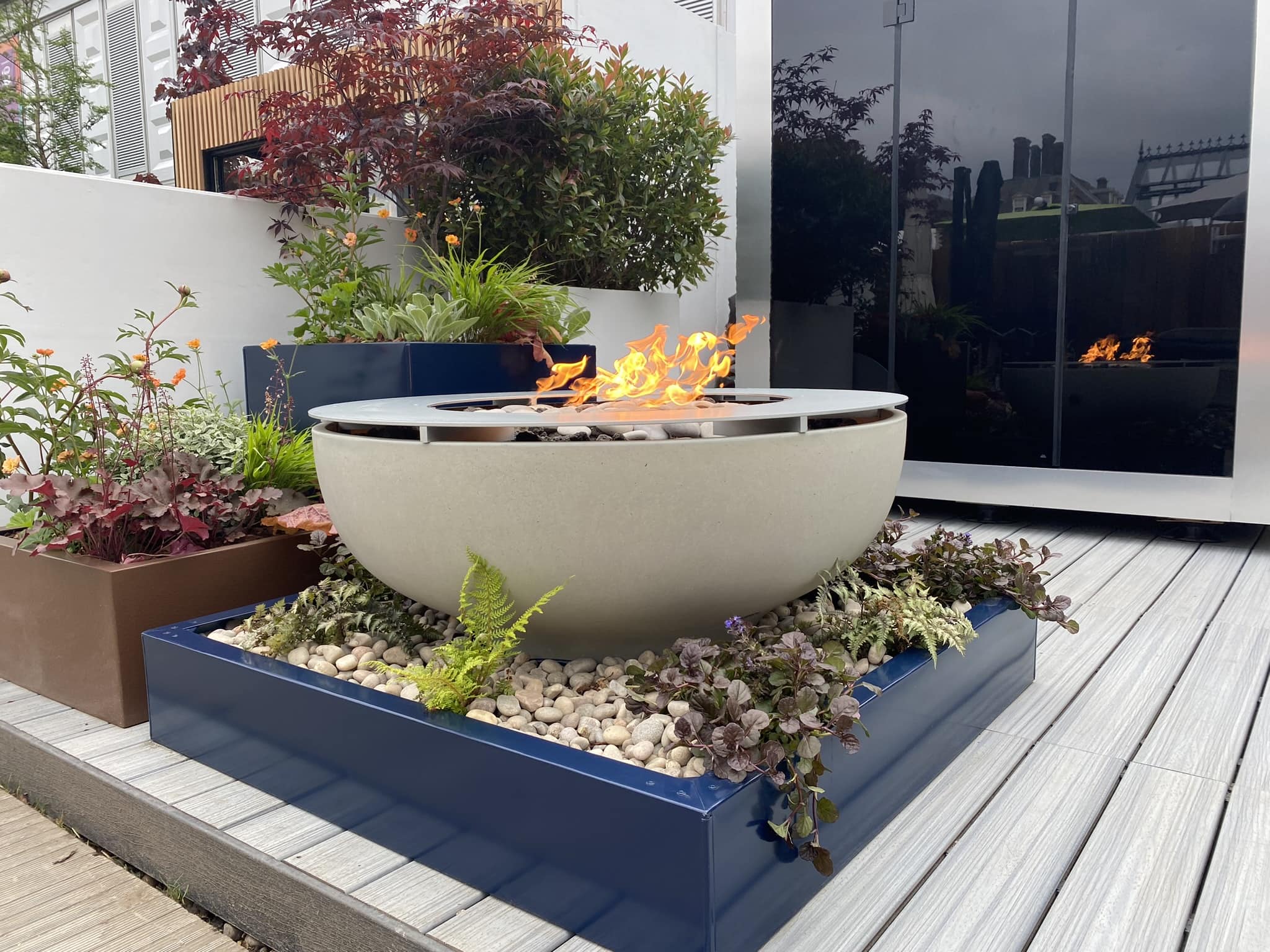 Luna fire pit