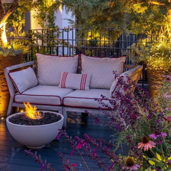 Maïtanne Hunt Garden & Landscapes outdoor lighting award with fire pit from Solus Decor