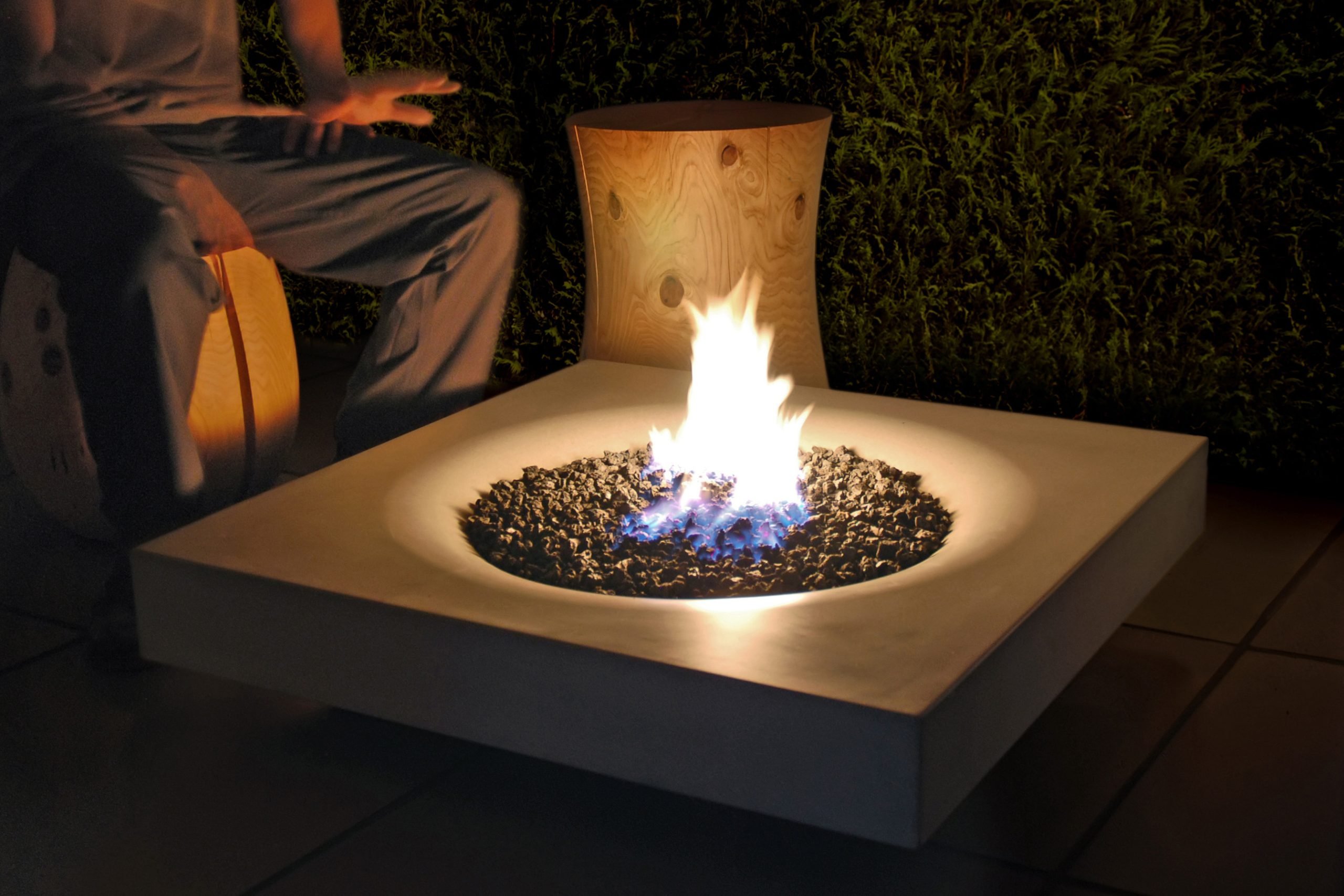 Comparing fire pit fillers and toppings