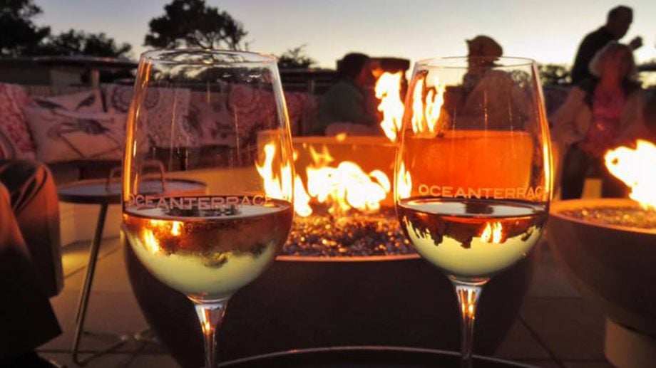 How to appeal to solo travellers as hotel, restaurant or bar
