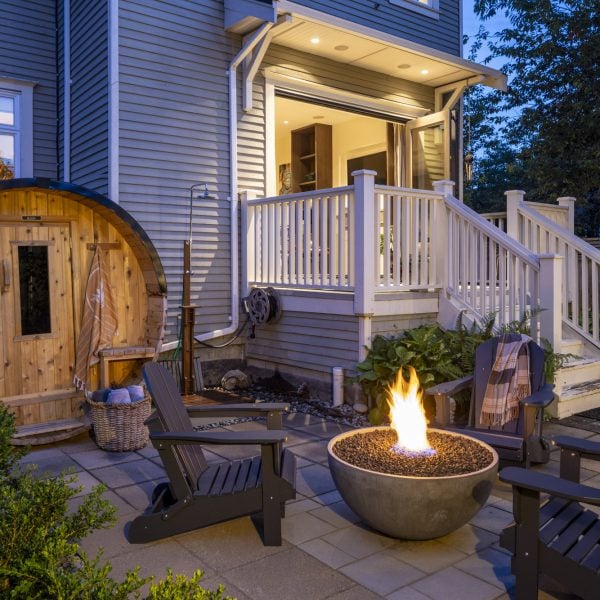 Are fire pits legal in Manitoba?
