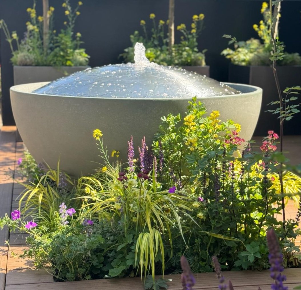 Solus Water Dome Water Feature